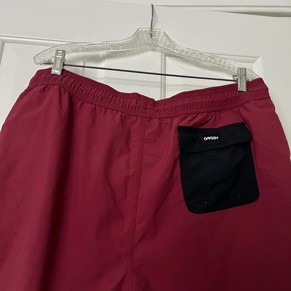 Oakley Red Mens Standard All Day Beach Shorts Size XL
